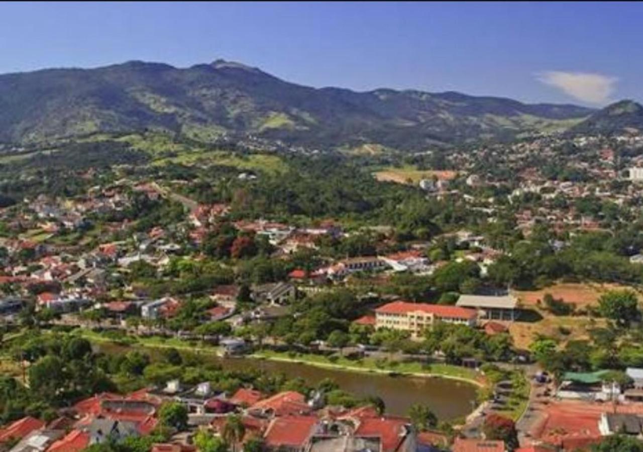 Pousada Montanha Da Pedra Grande أتيبايا المظهر الخارجي الصورة